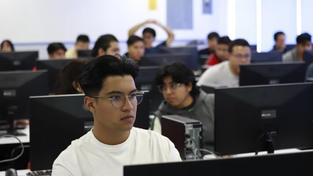 La ATDT abre su Centro Público de IA con 10 mil estudiantes inscritos